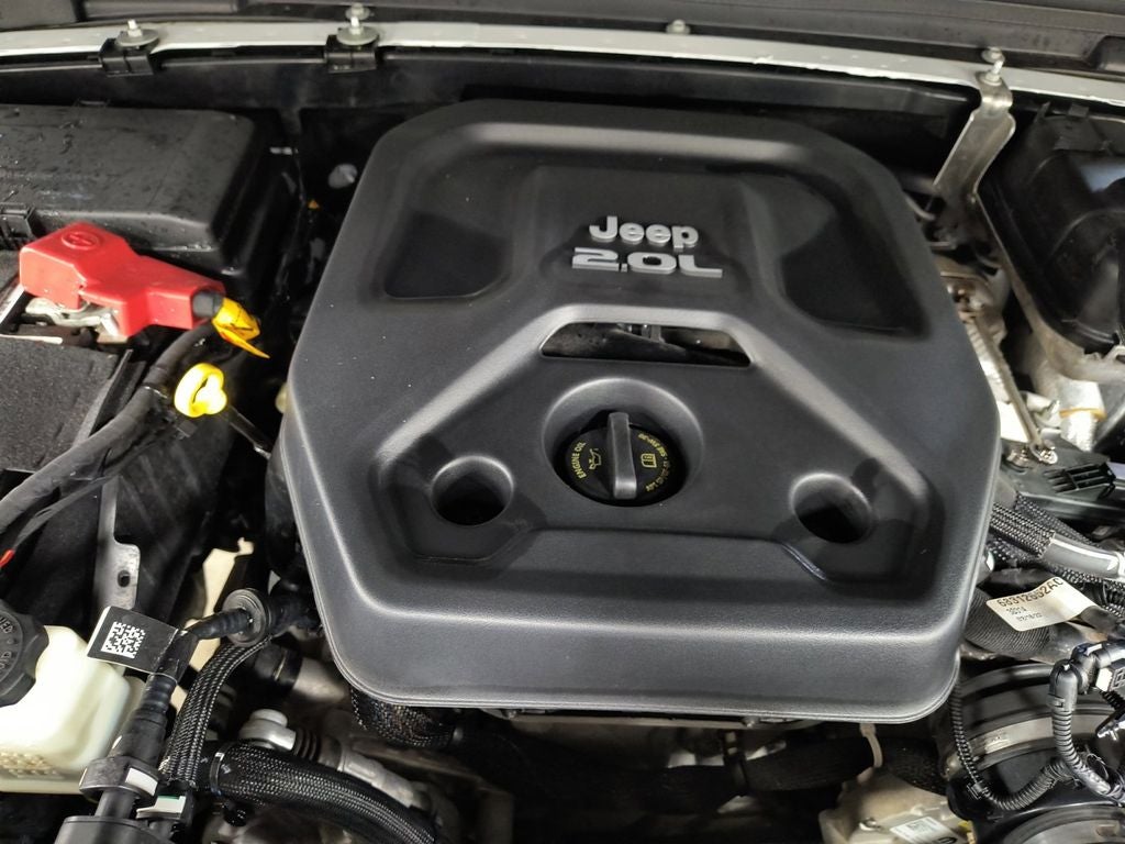 Used 2022 Bright White Clearcoat Jeep Unlimited Sahara 4x4 image 20