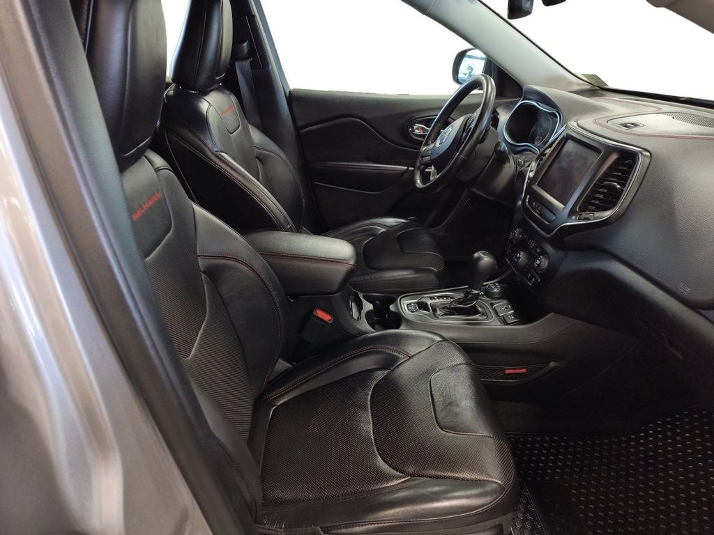 Used 2020 Billet Silver Metallic Clearcoat Jeep Trailhawk Elite 4x4 image 17