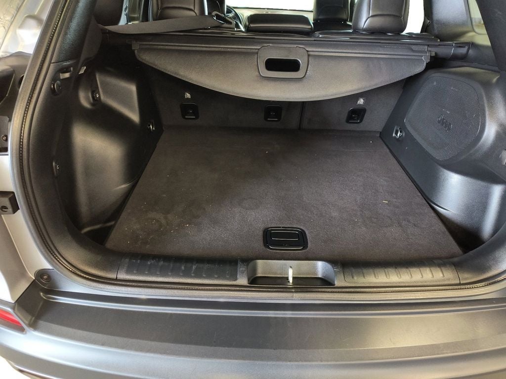 Used 2020 Billet Silver Metallic Clearcoat Jeep Trailhawk Elite 4x4 image 19