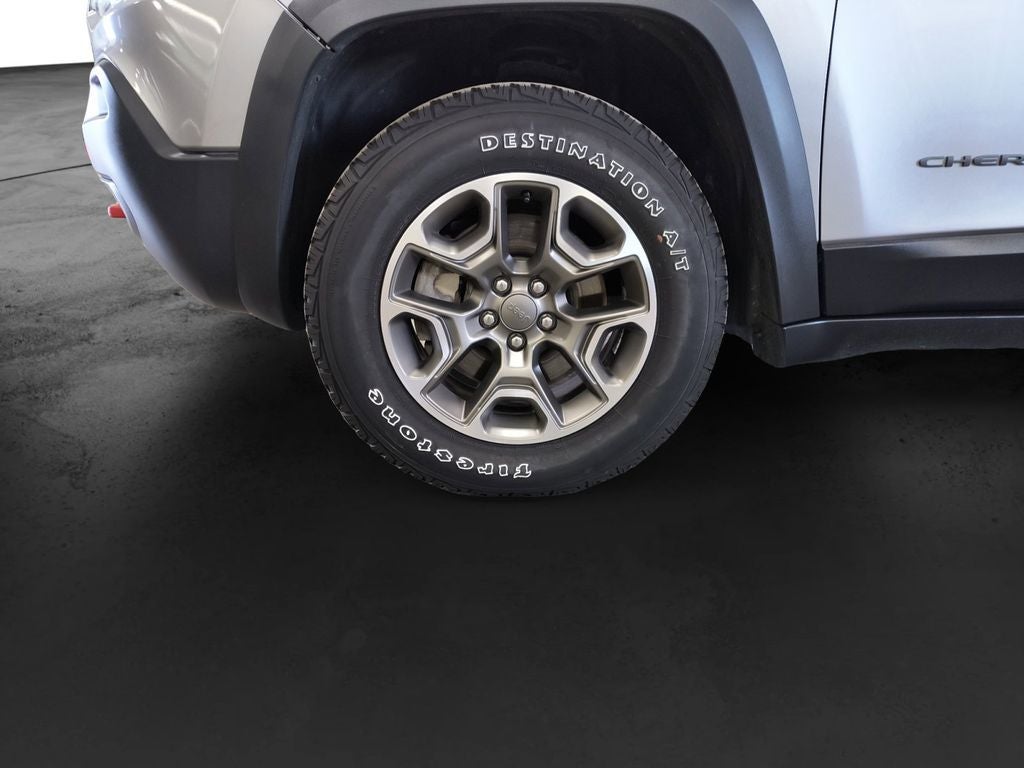 Used 2020 Billet Silver Metallic Clearcoat Jeep Trailhawk Elite 4x4 image 9