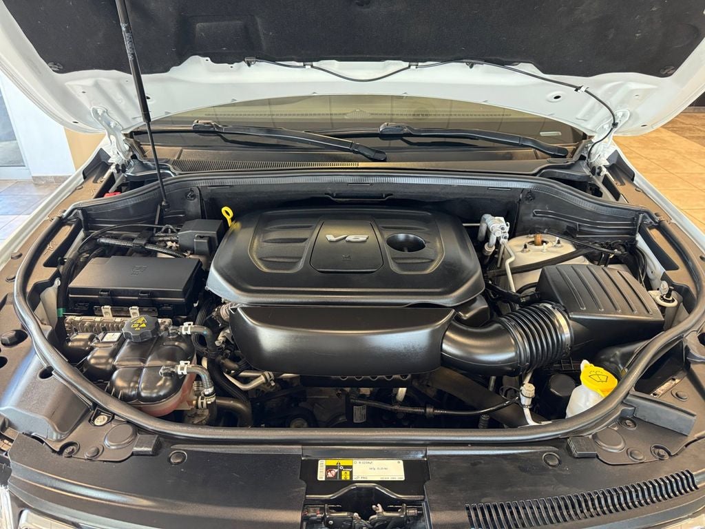 Used 2018 Bright White Clearcoat Jeep Summit 4x4 image 20