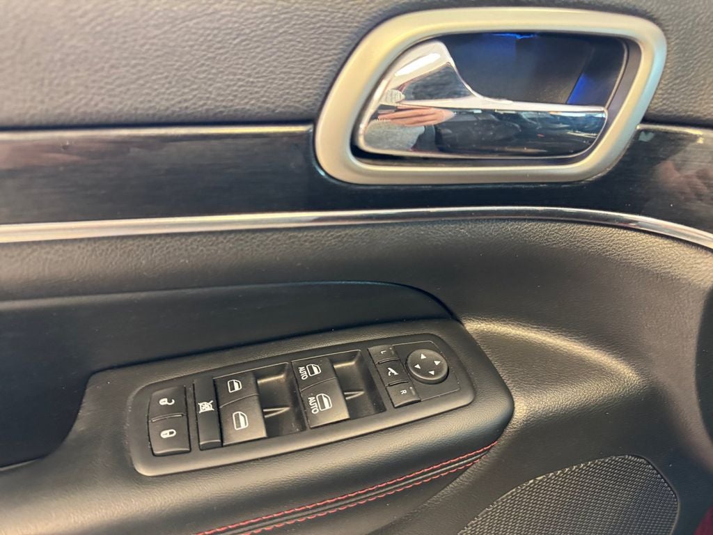Used 2017 Velvet Red Pearlcoat Jeep Trailhawk 4x4 image 11