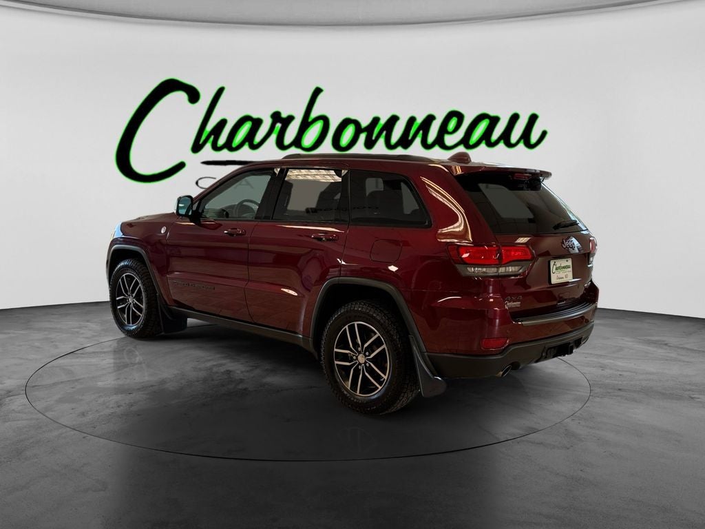Used 2017 Velvet Red Pearlcoat Jeep Trailhawk 4x4 image 3