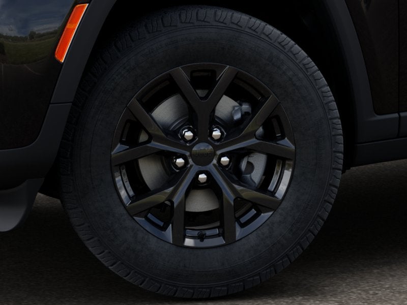 New 2026 Diamond Black Crystal Pearl-Coat Exterior Paint Jeep GRAND CHEROKEE LAREDO ALTITUDE 4X4 image 5