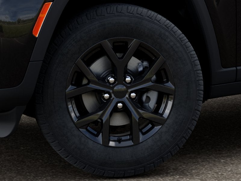 New 2026 Diamond Black Crystal Pearl-Coat Exterior Paint Jeep GRAND CHEROKEE LAREDO ALTITUDE 4X4 image 13