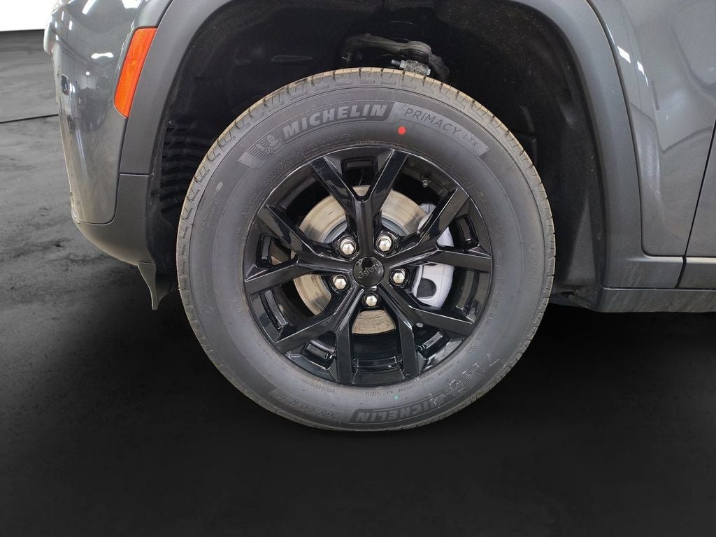 New 2026 Baltic Gray Metallic Clear-Coat Exterior Paint Jeep GRAND CHEROKEE LAREDO ALTITUDE 4X4 image 9