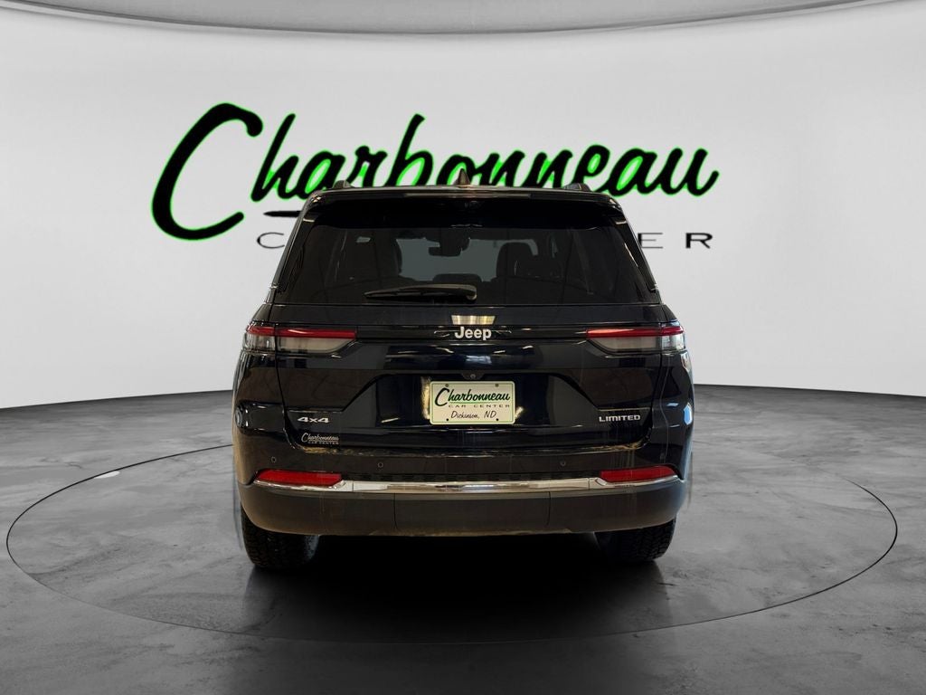 Used 2024 Midnight Sky Jeep Limited 4x4 image 4