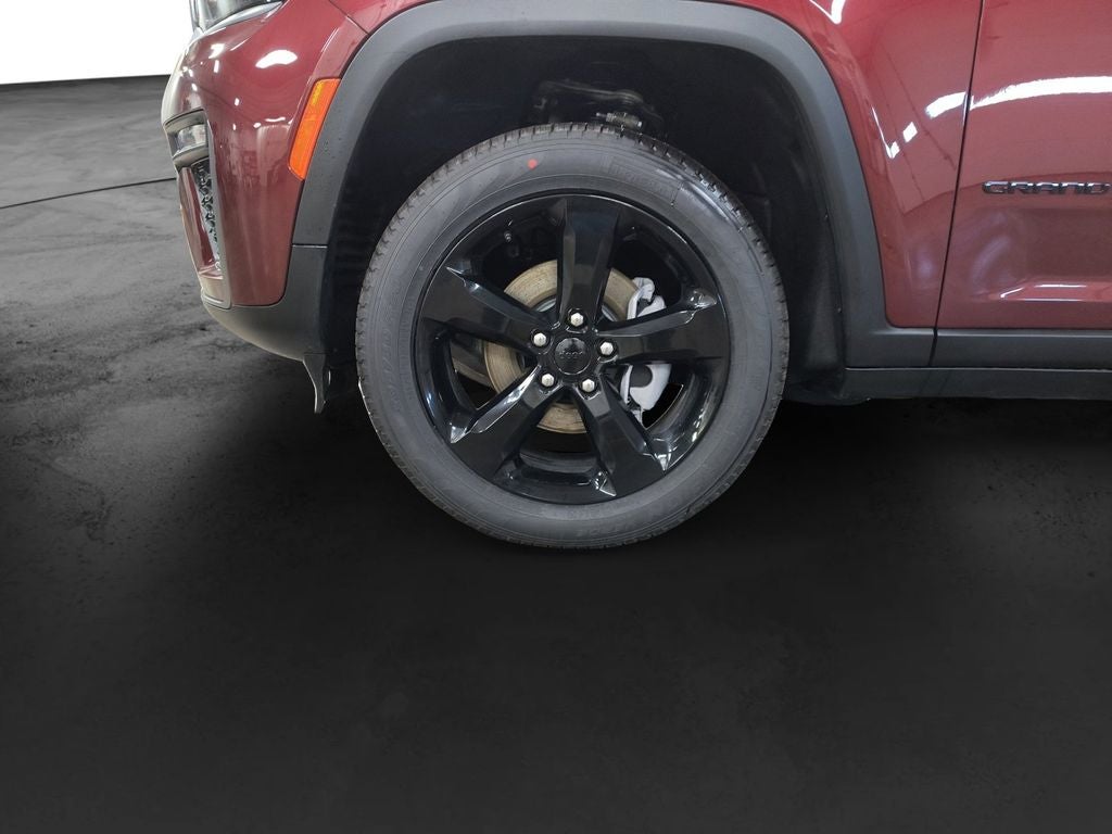 New 2026 Velvet Red Pearl-Coat Exterior Paint Jeep GRAND CHEROKEE LIMITED 4X4 image 9