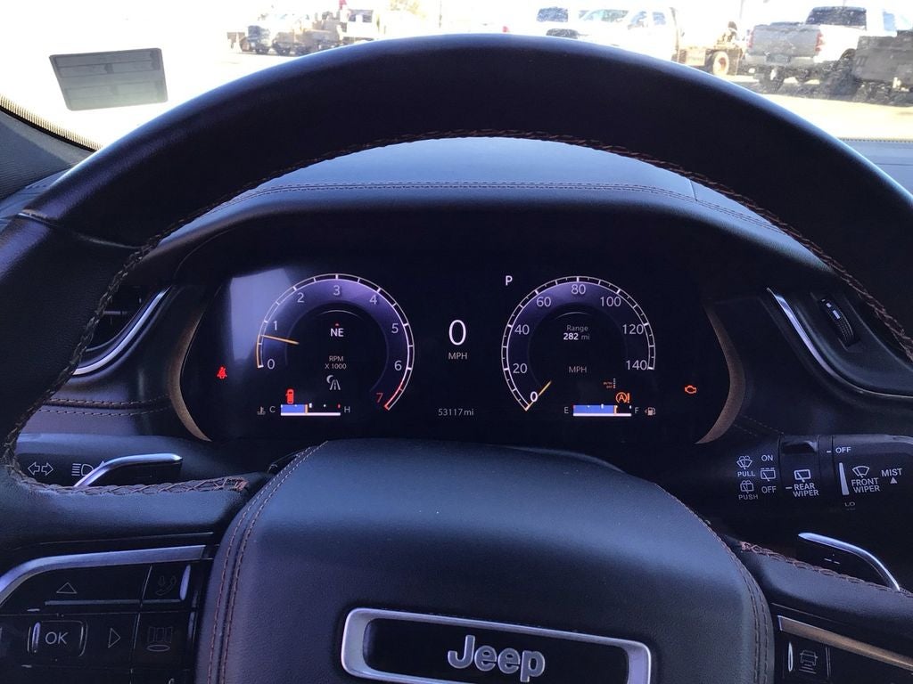 Used 2022 Velvet Red Pearlcoat Jeep Summit 4x4 image 14