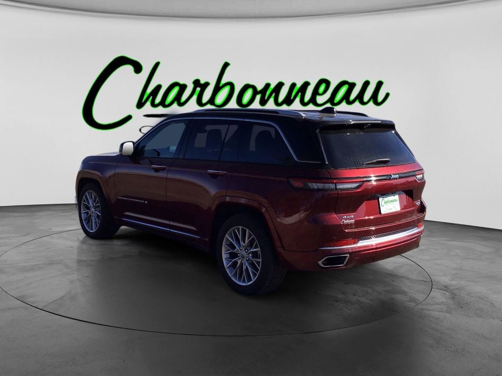 Used 2022 Velvet Red Pearlcoat Jeep Summit 4x4 image 3