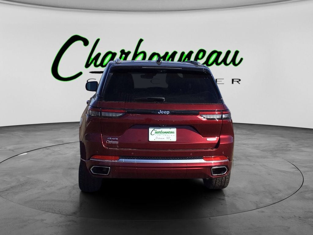 Used 2022 Velvet Red Pearlcoat Jeep Summit 4x4 image 4