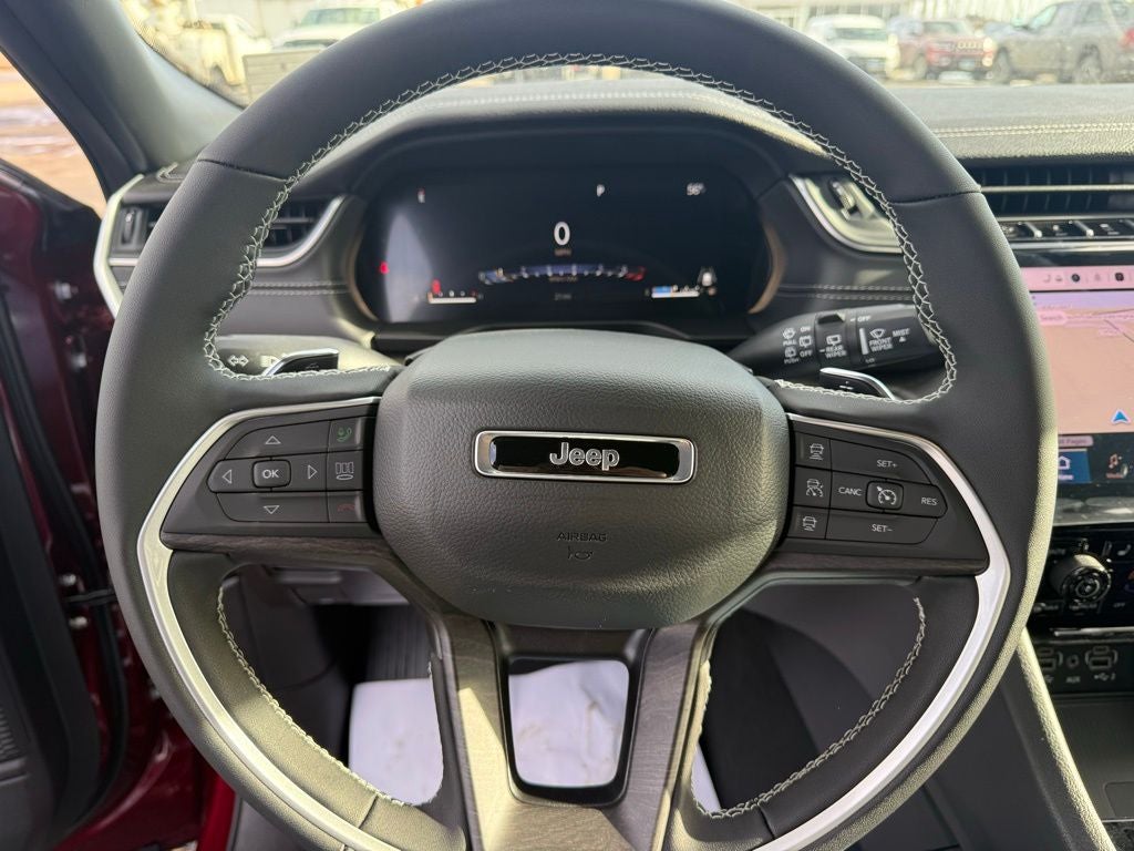 New 2025 Velvet Red Pearl-Coat Exterior Paint Jeep GRAND CHEROKEE L LIMITED 4X4 image 9