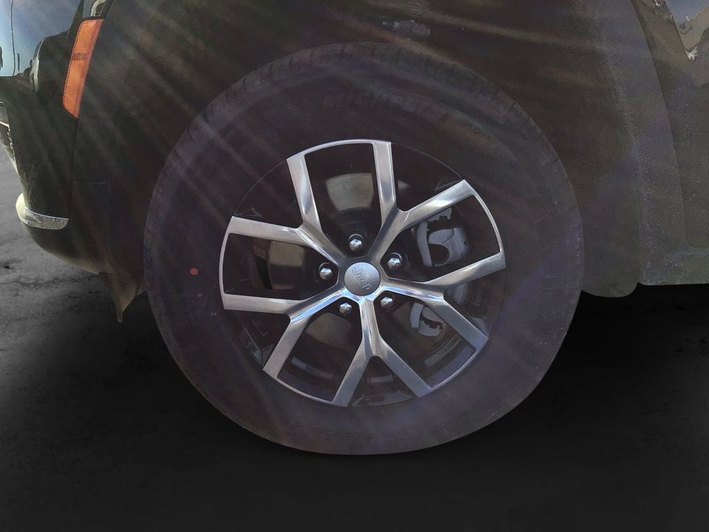 New 2025 Diamond Black Crystal Pearl-Coat Exterior Paint Jeep GRAND CHEROKEE L LIMITED 4X4 image 9