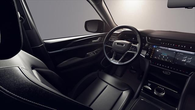 New 2026 Diamond Black Crystal Pearl-Coat Exterior Paint Jeep GRAND CHEROKEE L LIMITED RESERVE 4X4 image 8