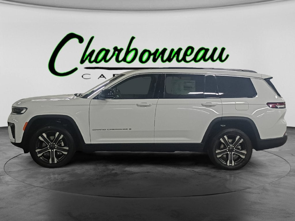 New 2027 Bright White Clearcoat Jeep Limited image 2