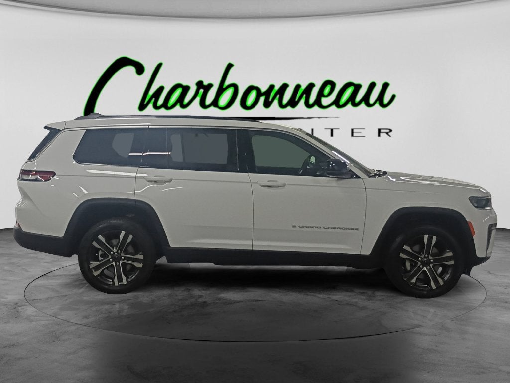 New 2027 Bright White Clearcoat Jeep Limited image 6