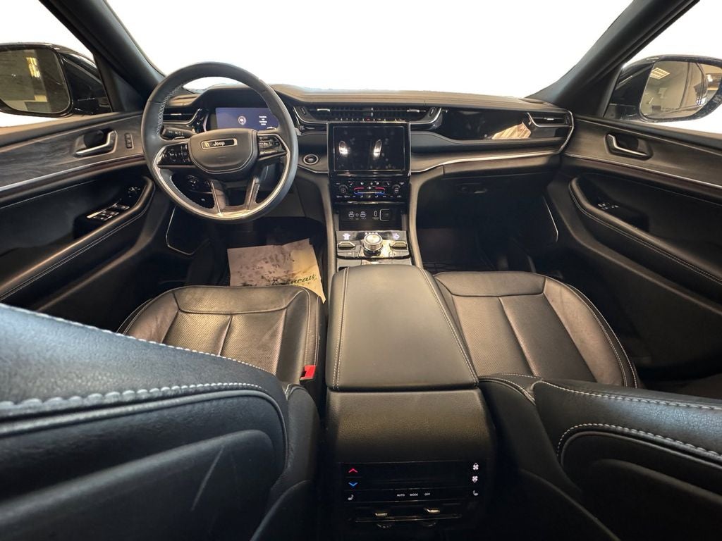 Used 2023 Midnight Sky Jeep Overland 4x4 image 12