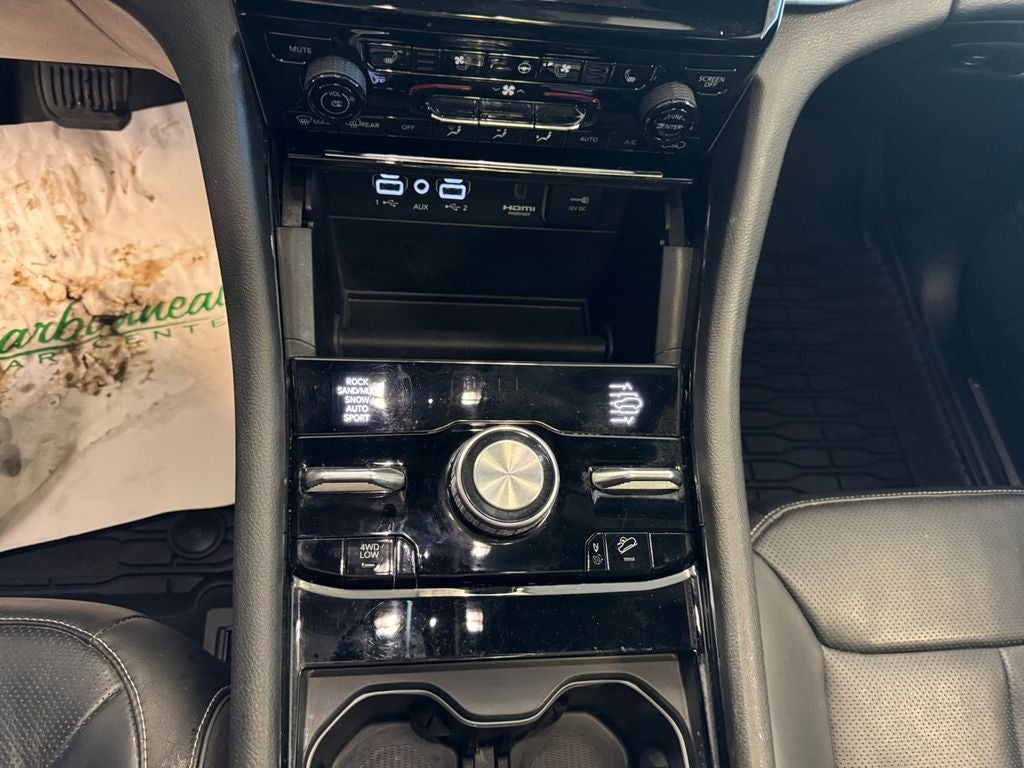 Used 2023 Midnight Sky Jeep Overland 4x4 image 15