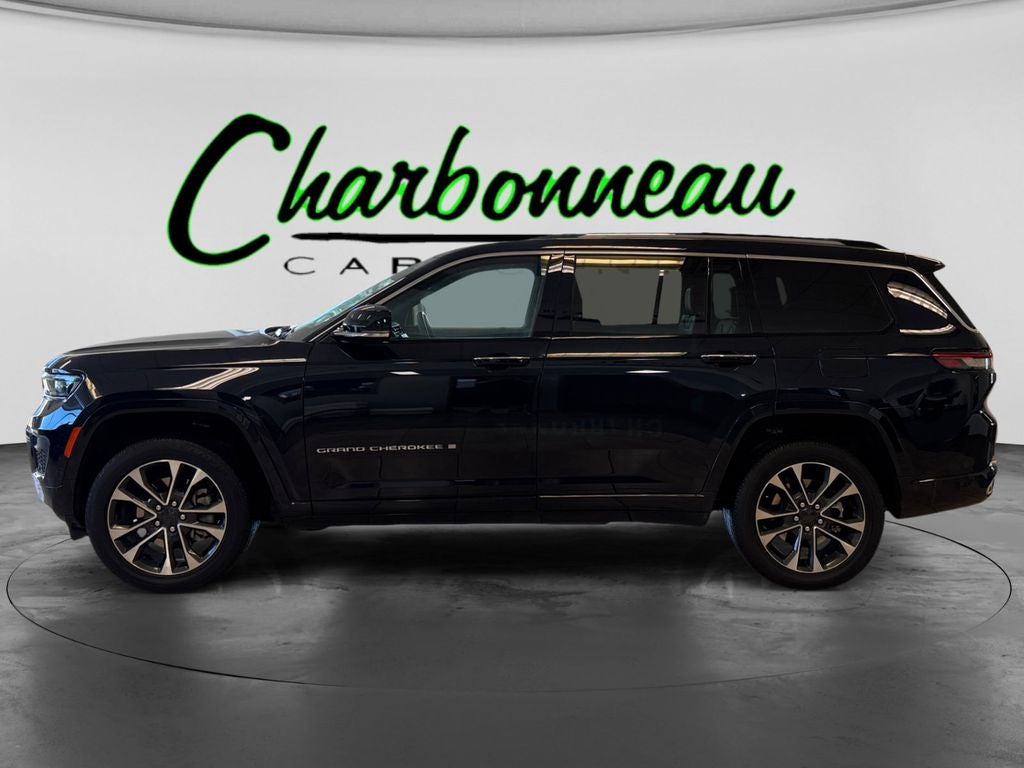 Used 2023 Midnight Sky Jeep Overland 4x4 image 2