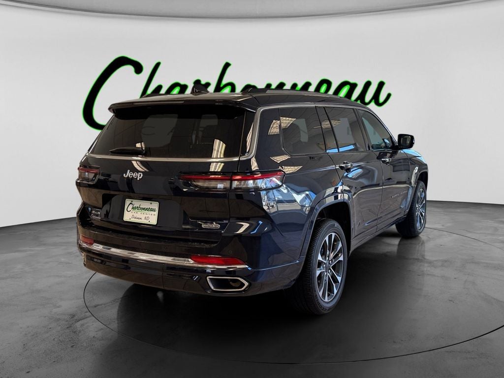 Used 2023 Midnight Sky Jeep Overland 4x4 image 5