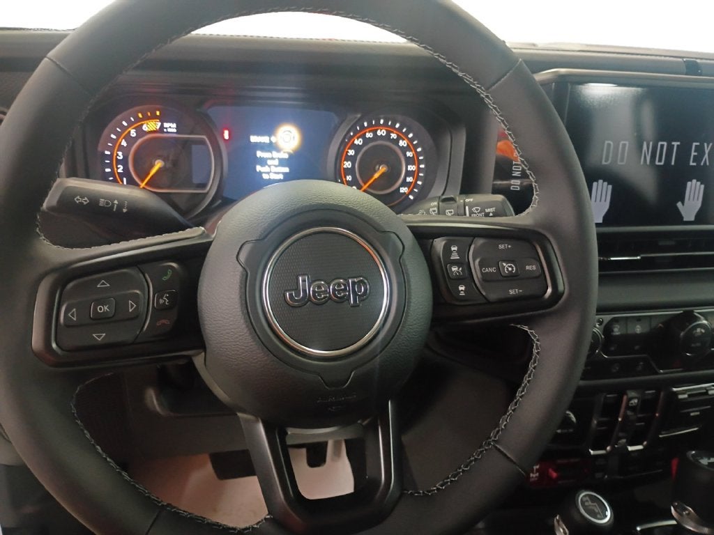 New 2027 Bright White Clearcoat Jeep Rubicon image 13