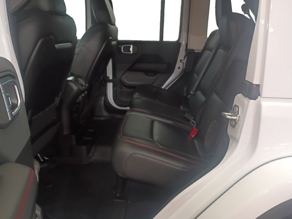 New 2027 Bright White Clearcoat Jeep Rubicon image 16