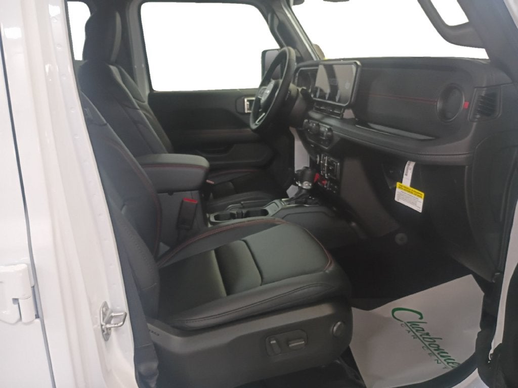 New 2027 Bright White Clearcoat Jeep Rubicon image 17