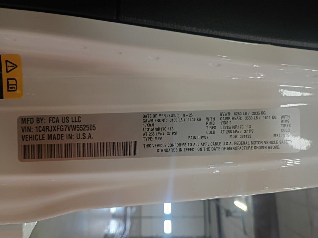 New 2027 Bright White Clearcoat Jeep Rubicon image 23