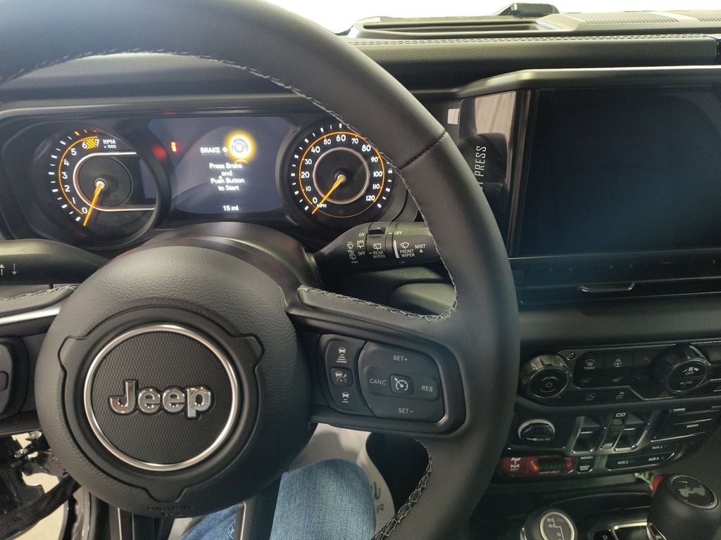 New 2026 Granite Crystal Metallic Clear-Coat Exterior Paint Jeep WRANGLER 4-DOOR RUBICON image 12