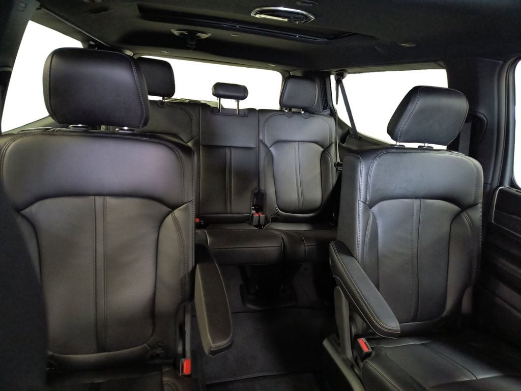 New 2026 Silver-Zynith Exterior Paint Jeep GRAND WAGONEER L LIMITED RESERVE 4X4 image 18