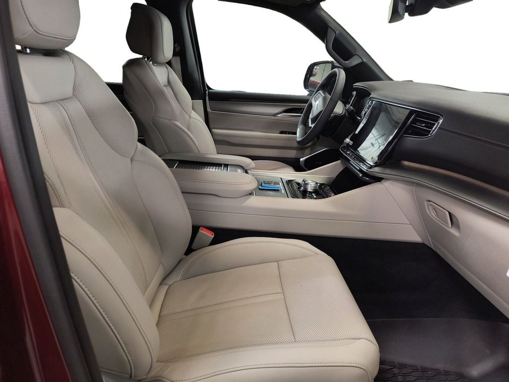 Used 2025 Velvet Red Pearlcoat Jeep Series III 4x4 image 17