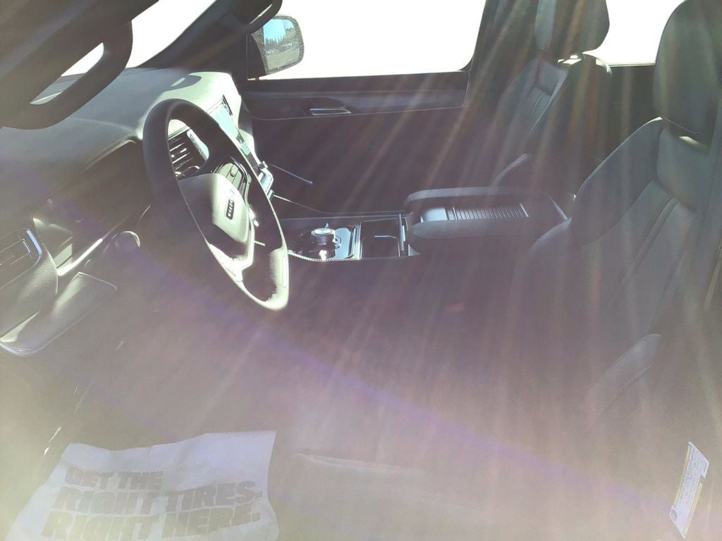 Used 2025 Diamond Black Crystal Pearlcoat Jeep Series III 4x4 image 10