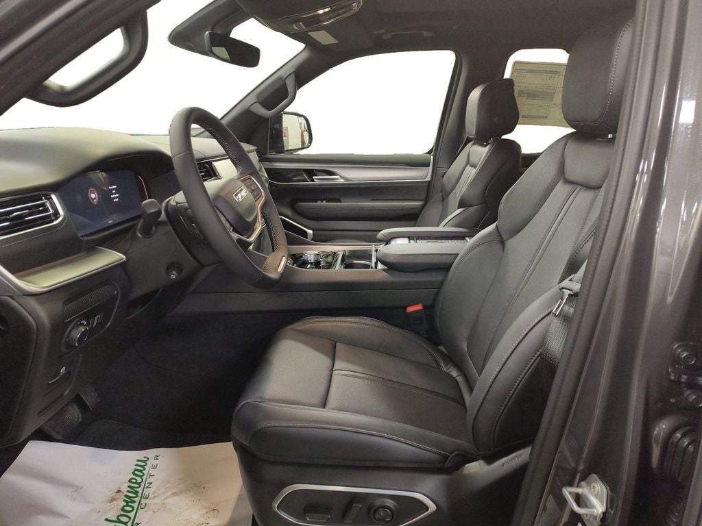 New 2026 Baltic-Gray Metallic Clear-Coat Exterior Paint Jeep GRAND WAGONEER LIMITED RESERVE 4X4 image 10