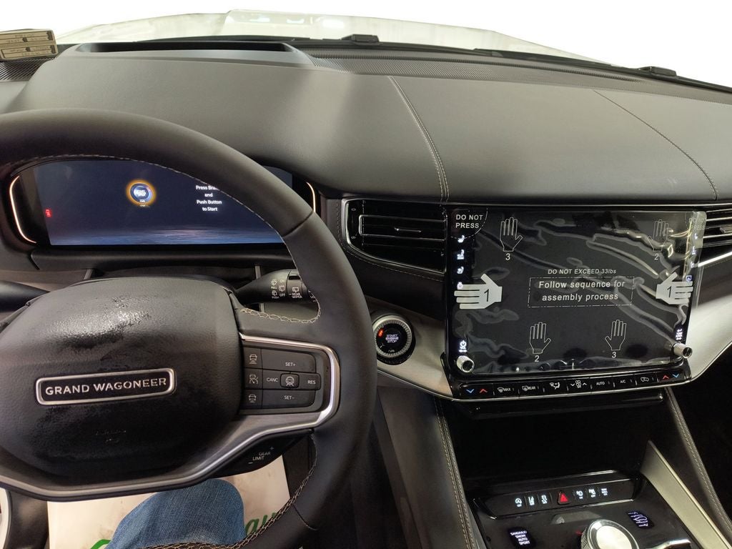 New 2026 Bright White Clear-Coat Exterior Paint Jeep GRAND WAGONEER LIMITED RESERVE 4X4 image 6