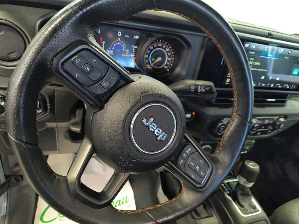 Used 2024 Anvil Clear Coat Jeep Mojave image 13