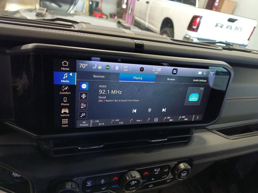 Used 2024 Anvil Clear Coat Jeep Mojave image 21