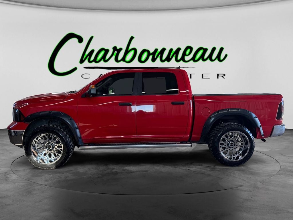 Used 2018 Flame Red RAM SLT image 2