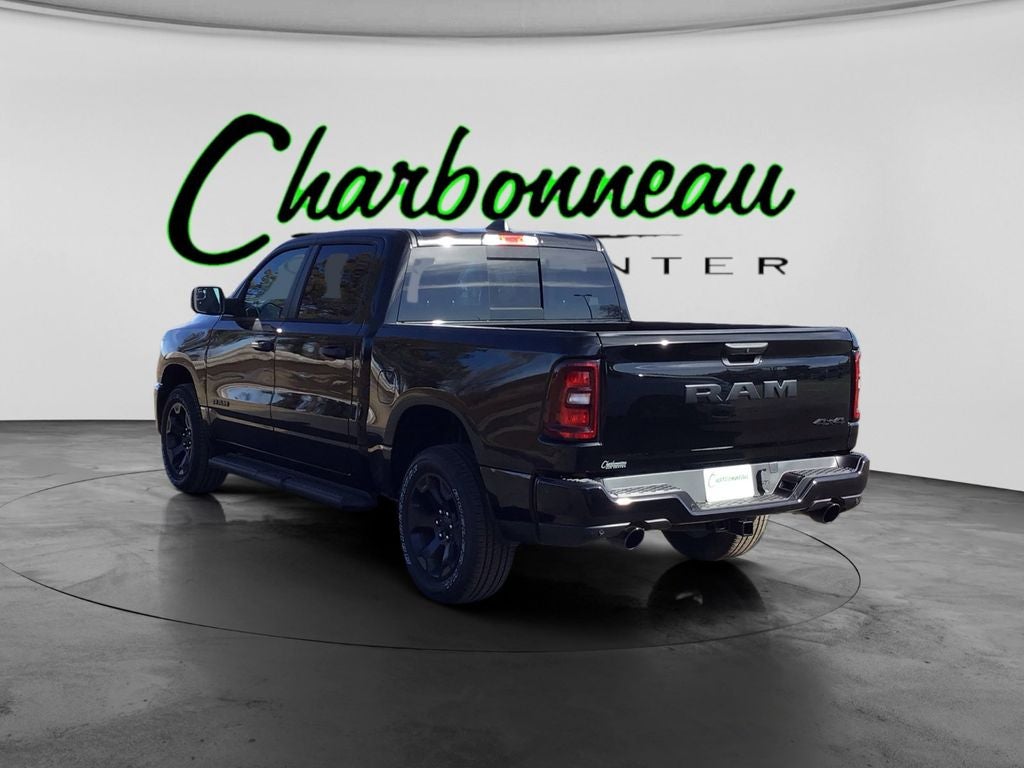 New 2026 Diamond Black Crystal Pearl-Coat Exterior Paint RAM RAM 1500 EXPRESS CREW CAB 4X4 5