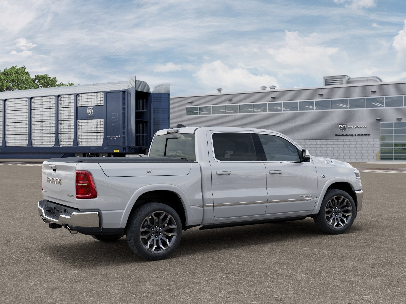 New 2026 Ivory White Tri-Coat Pearl-Coat Exterior Paint RAM RAM 1500 LIMITED CREW CAB 4X4 5