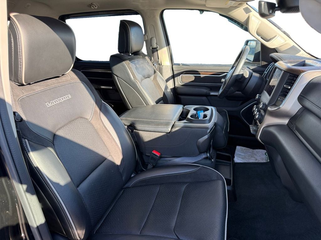 Used 2022 Diamond Black Crystal Pearlcoat RAM Laramie Crew Cab 4x4 5