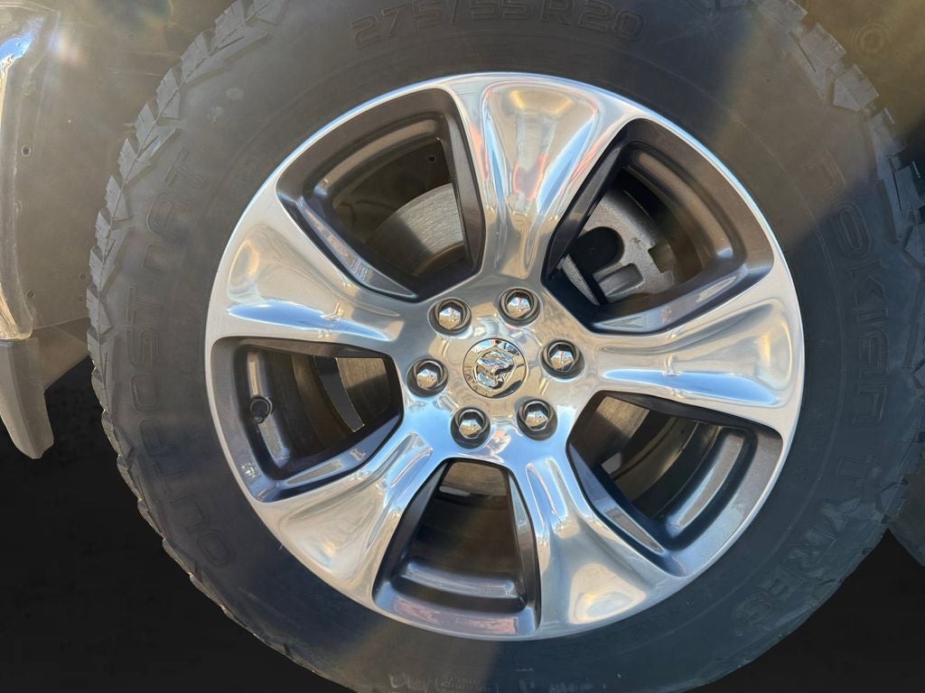 Used 2022 Diamond Black Crystal Pearlcoat RAM Laramie Crew Cab 4x4 5