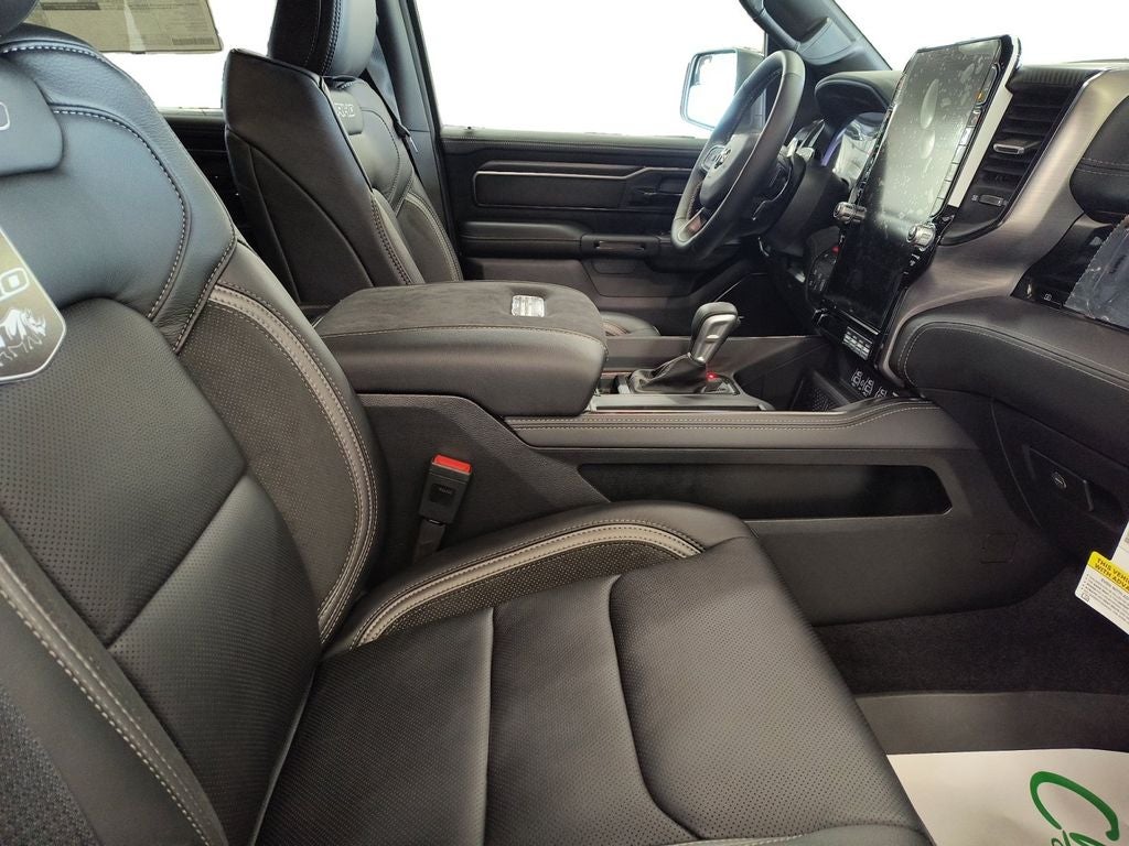 New 2026 Silver Zynith Exterior Paint RAM RAM 1500 RHO CREW CAB 4X4 5