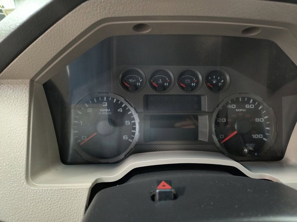 Used 2008 Oxford White Clearcoat Ford XL DRW image 14