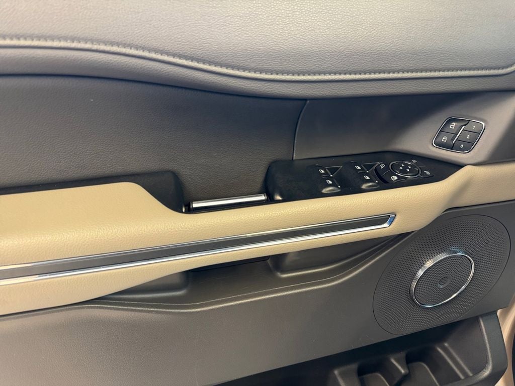 Used 2020 Desert Gold Metallic Ford XLT MAX image 11