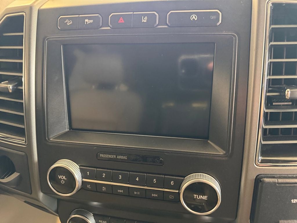 Used 2020 Desert Gold Metallic Ford XLT MAX image 21