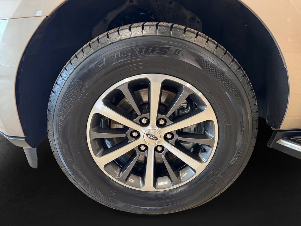 Used 2020 Desert Gold Metallic Ford XLT MAX image 9