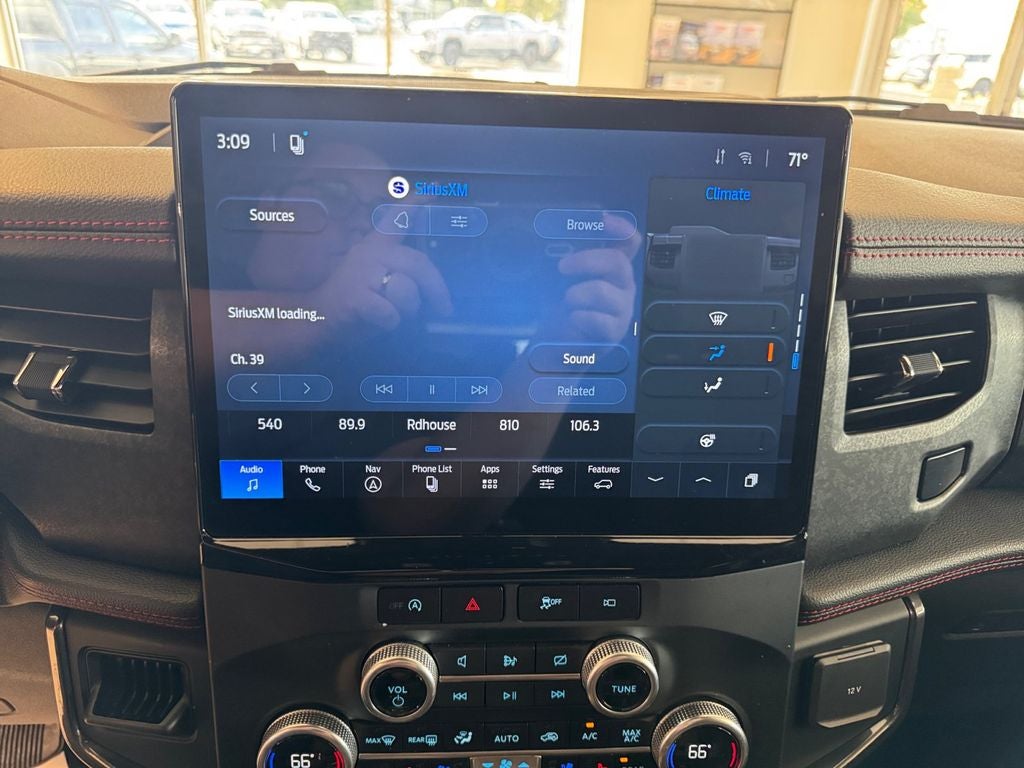 Used 2024 Agate Black Metallic Ford Limited MAX image 20