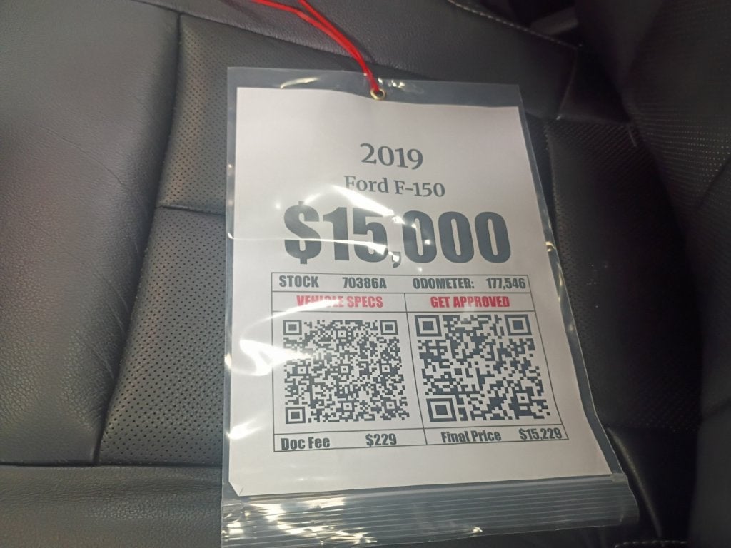 Used 2019 Magnetic Metallic Ford LARIAT image 23