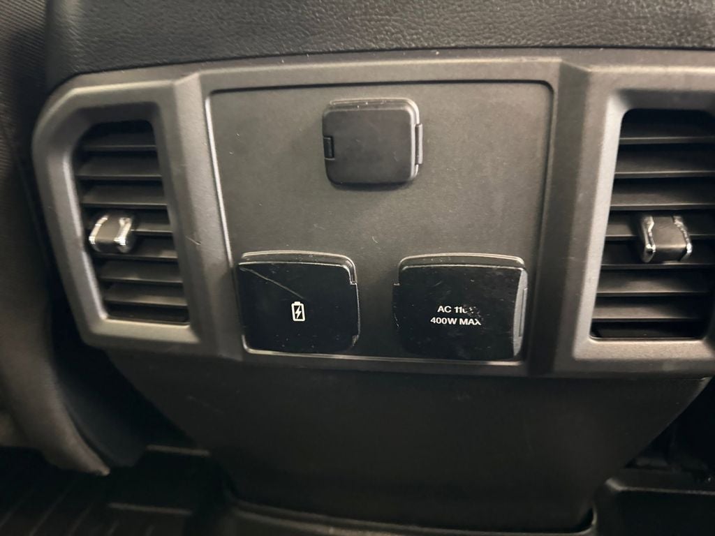 Used 2018 White Ford XLT image 23