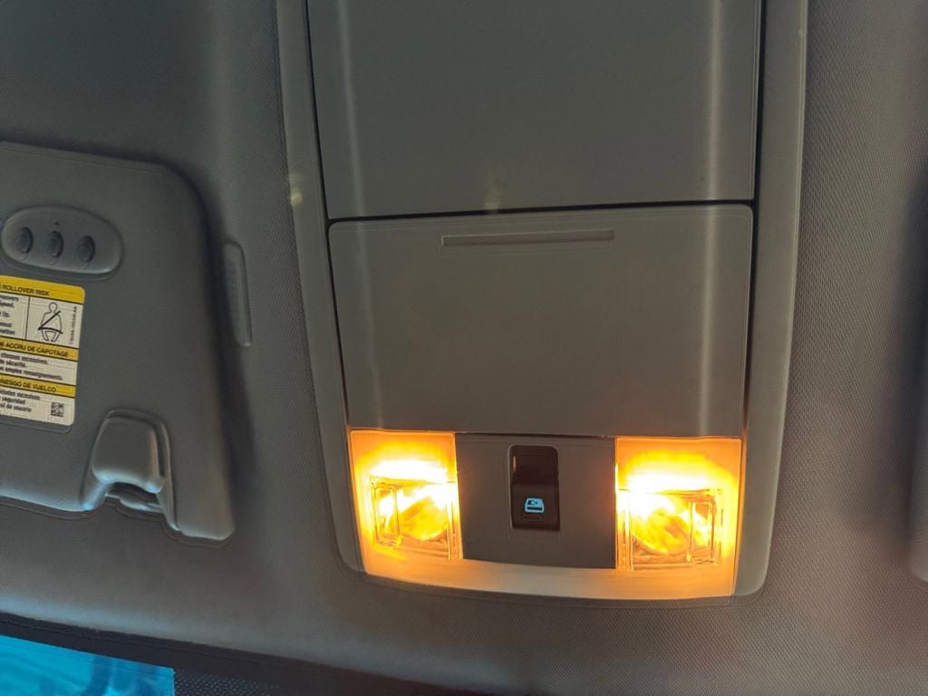 Used 2014 Blue Jeans Metallic Ford Lariat image 21